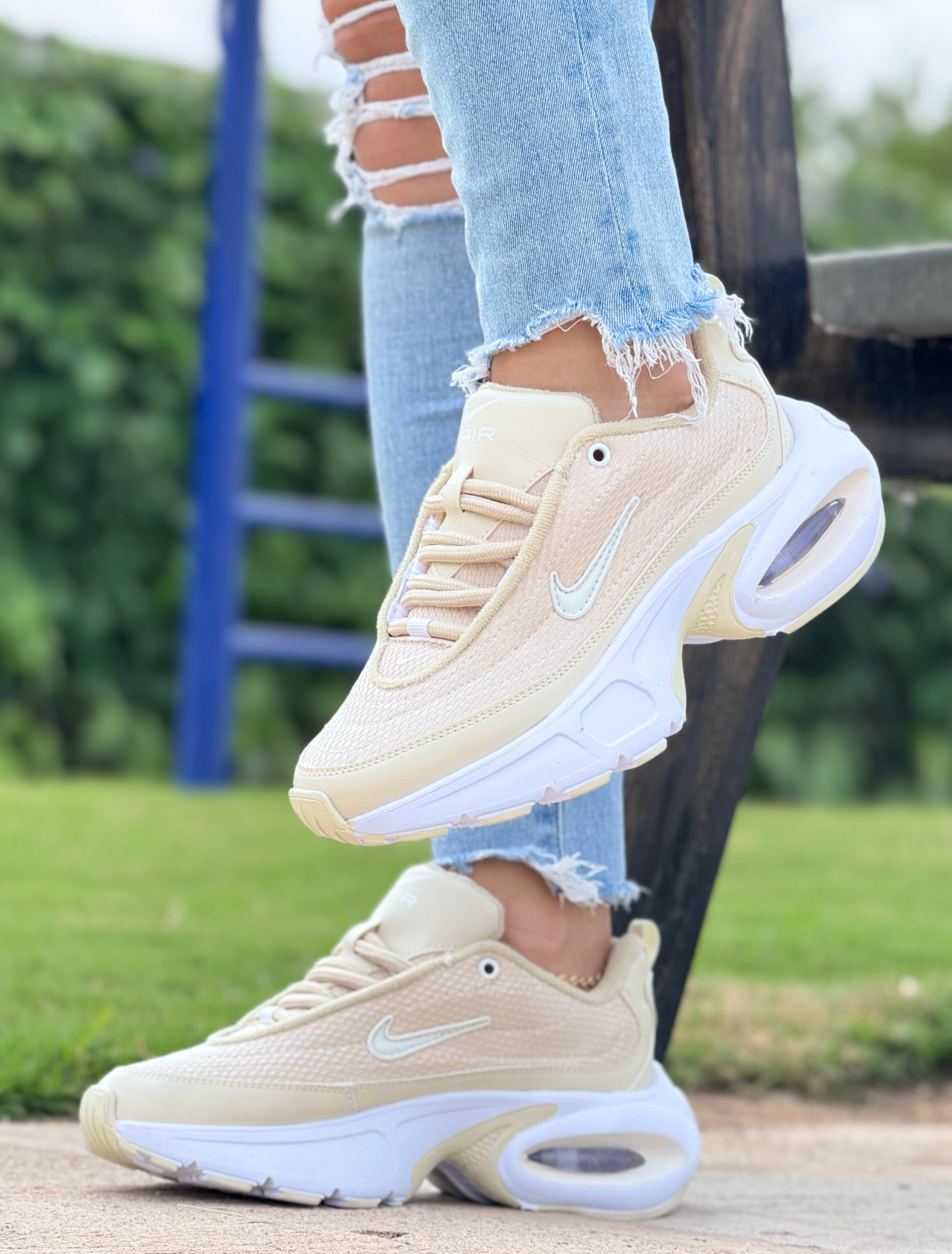NIKE AIR MAX AQ7487 DAMA