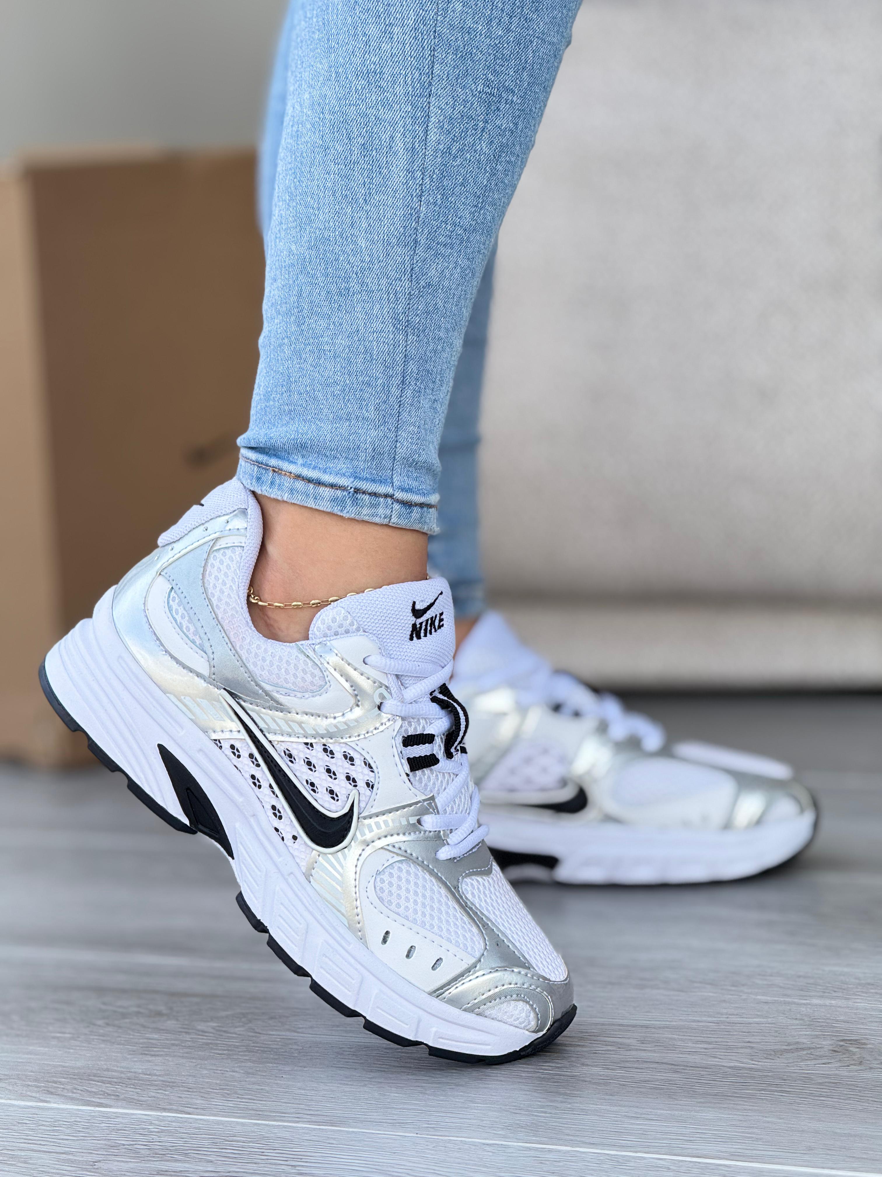 TENIS NIKE VOMERO DAMA