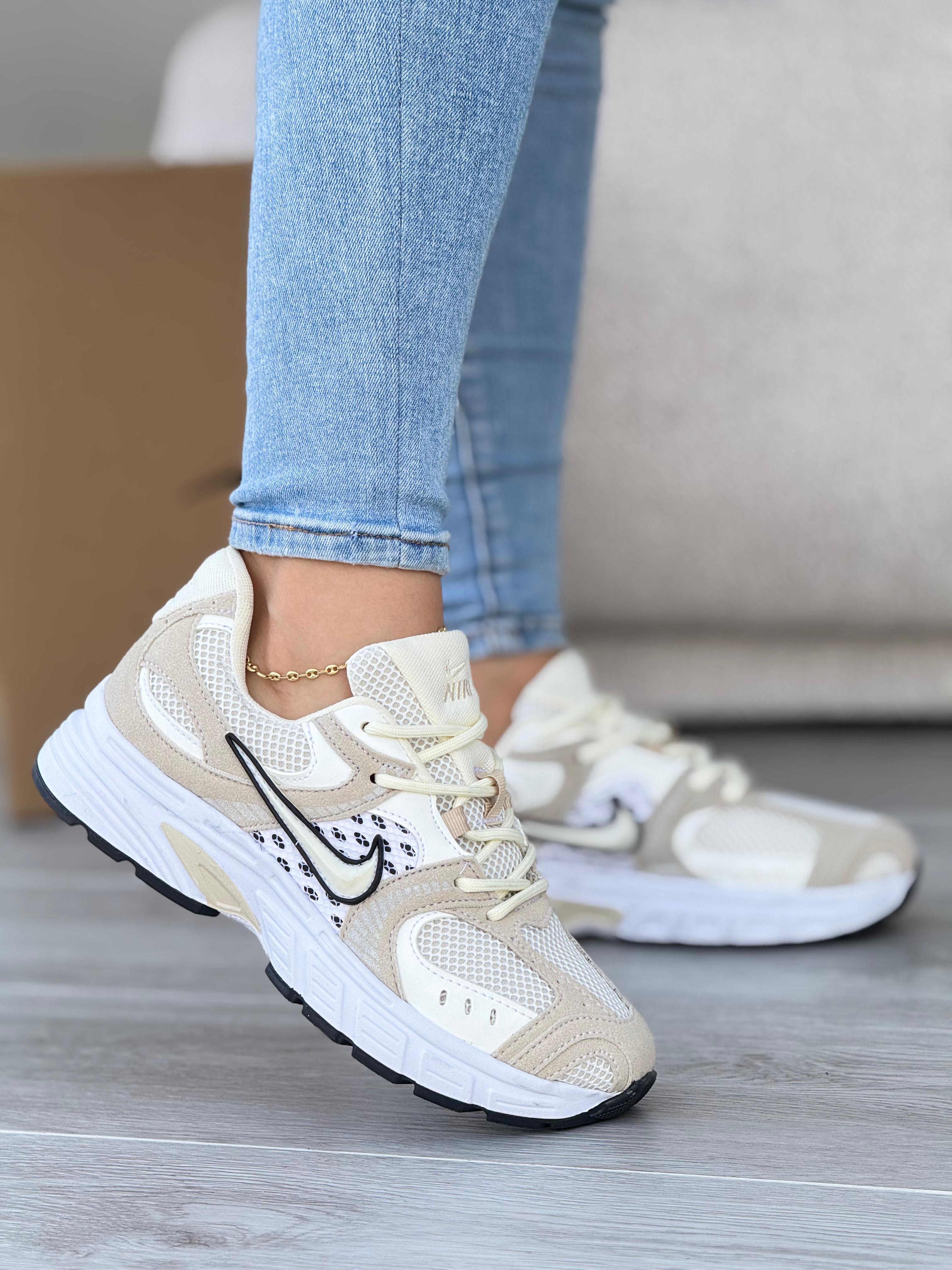 TENIS NIKE VOMERO DAMA