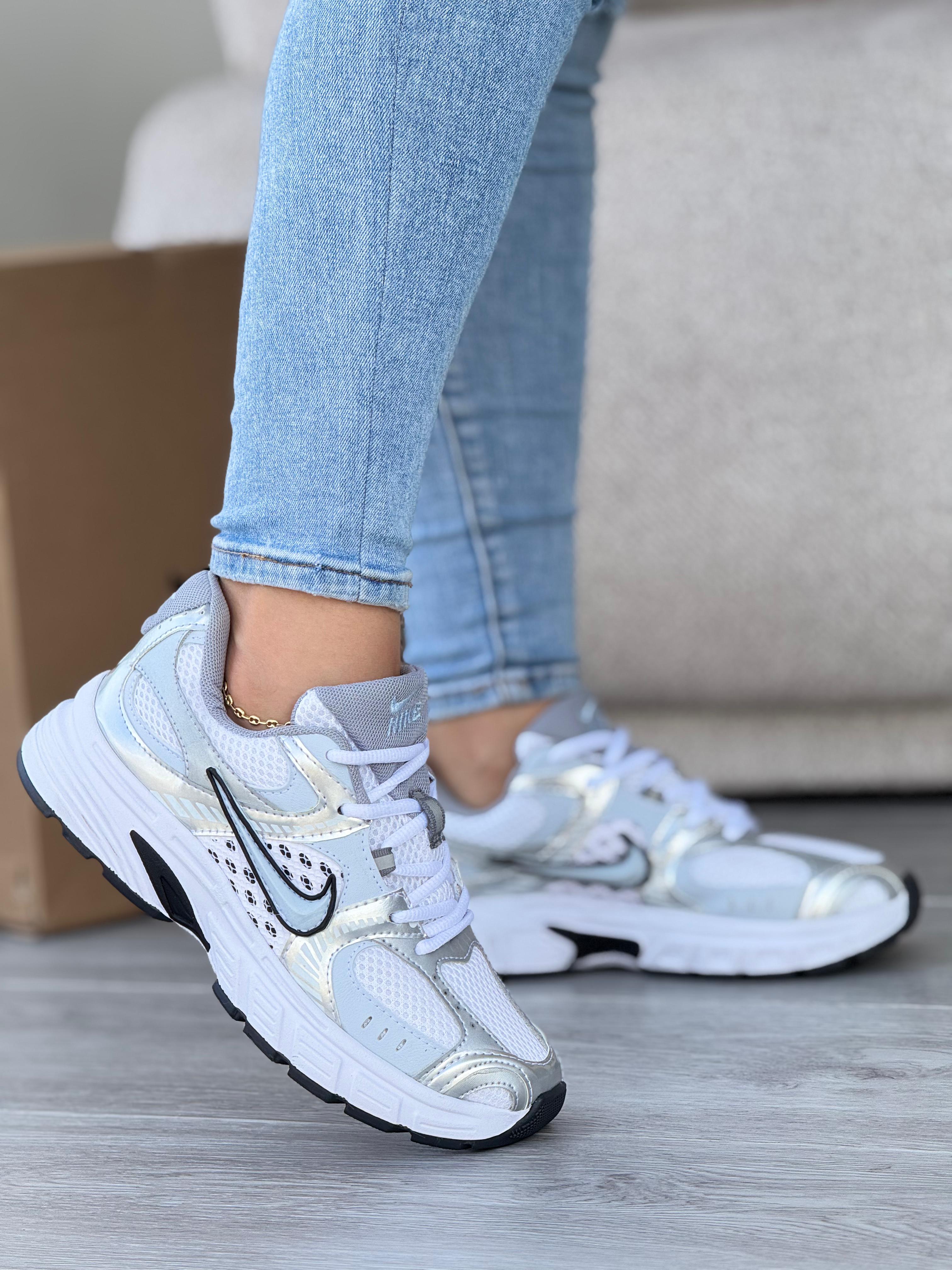 TENIS NIKE VOMERO DAMA