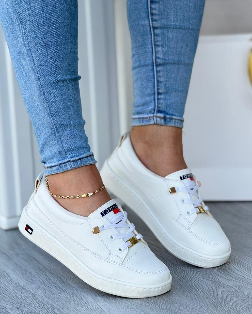 TENIS DAMA CASUAL RETRO TOMM