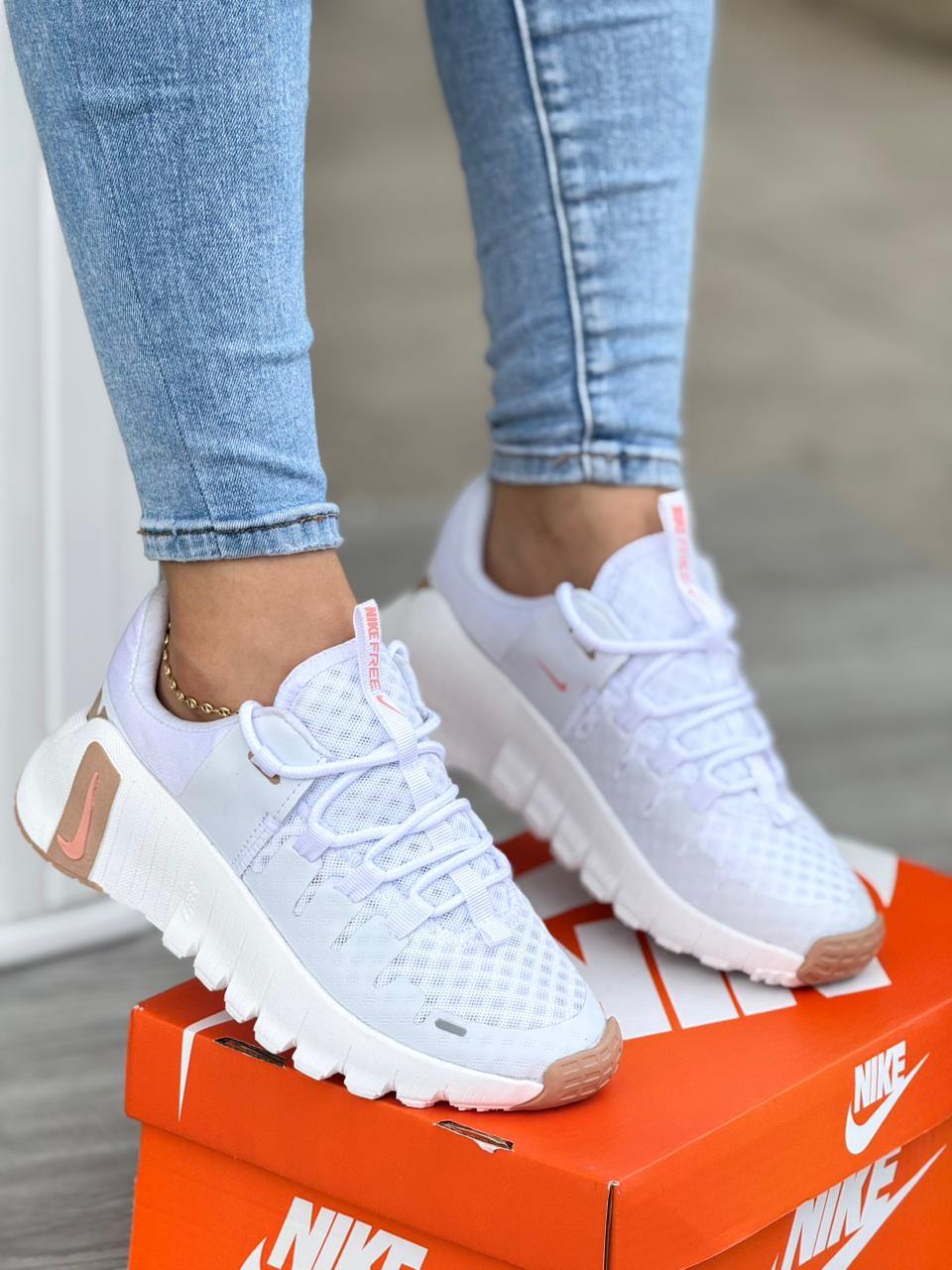 TENIS NIK FREE SERIES DAMA FB