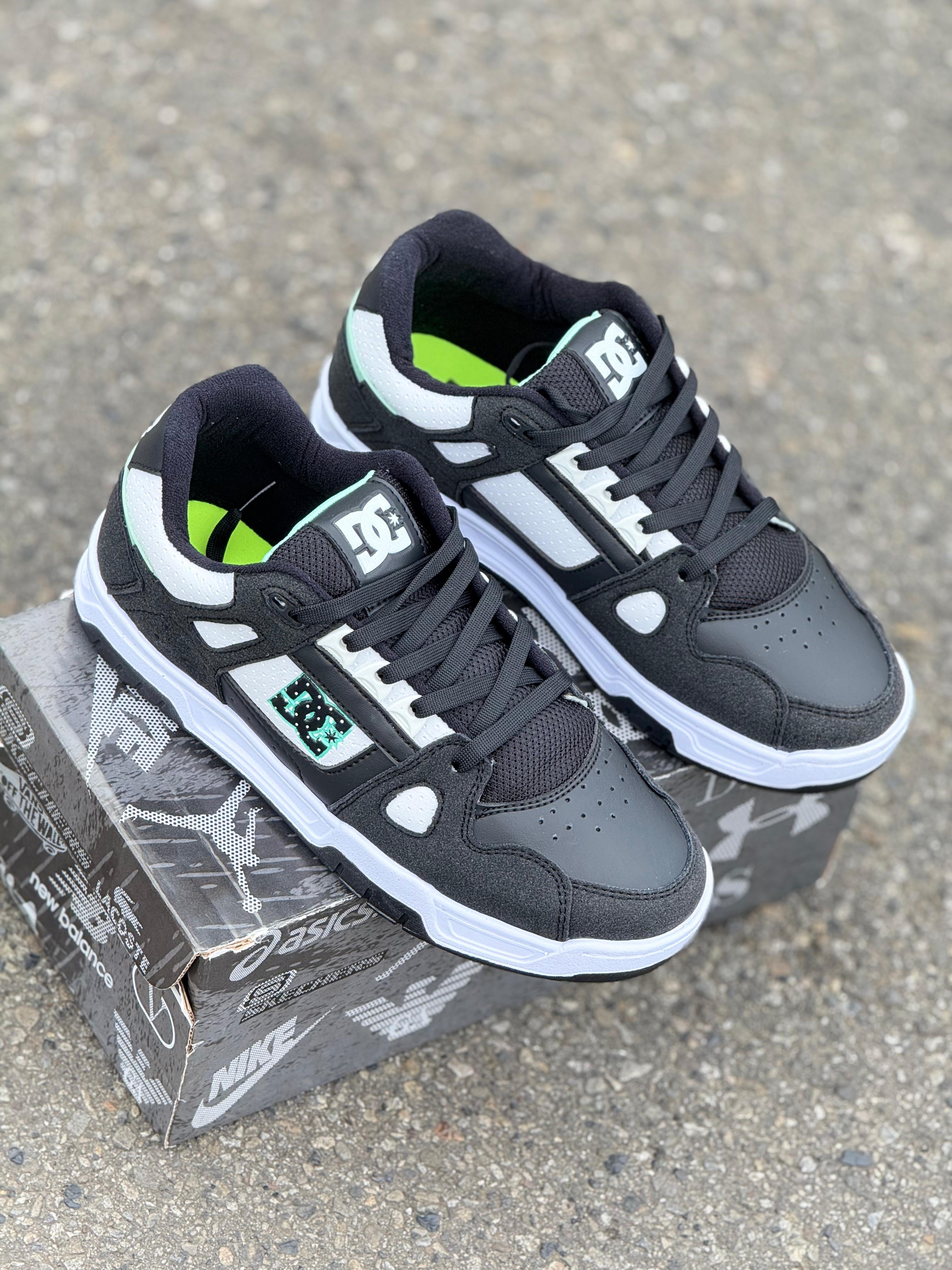 TENIS DC NEGRO X AZUL